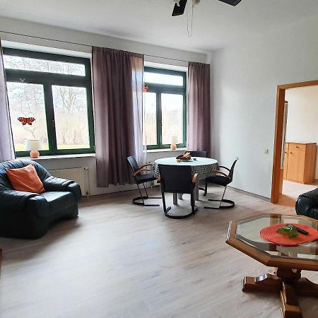 Ferienwohnungen Direkt Am See Ventschow Екстериор снимка